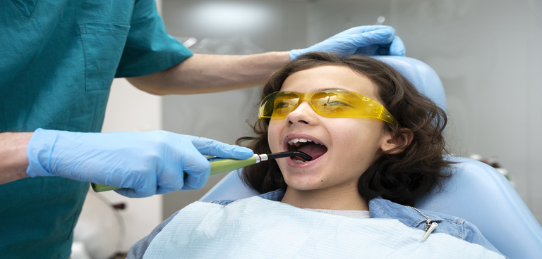 close-up-boy-dentist