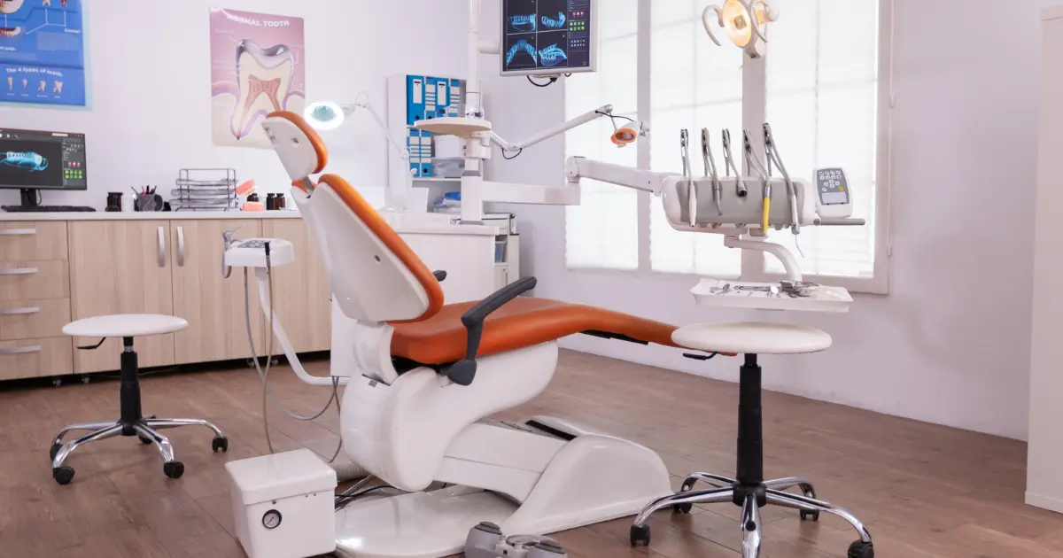 Which Dental Treatments Are Commonly Available at a Dental Clinic in Bhayli?